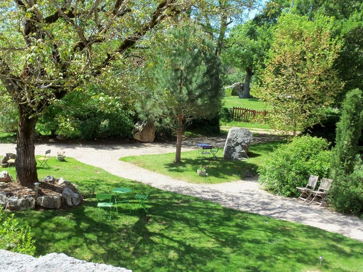 Chambres Et Jardin De Pierres Espédaillac Exterior foto